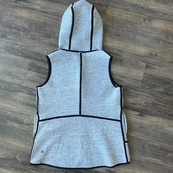 Lululemon Insculpt Vest - Reversible - Picture 4 of 9